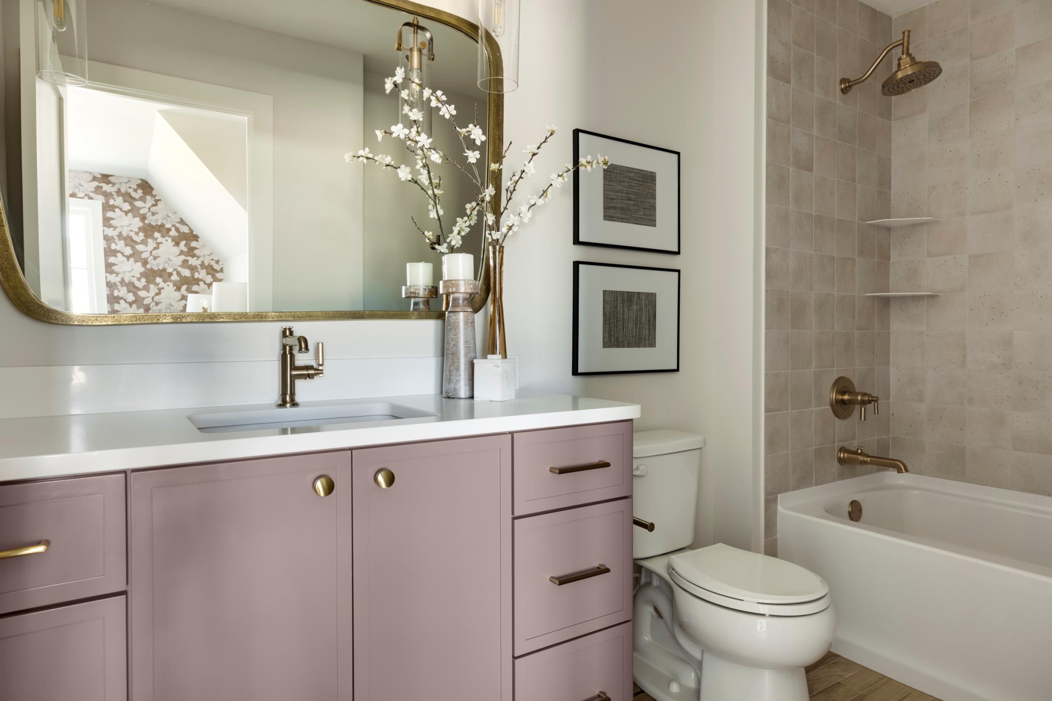 Upper Leve Bath 3