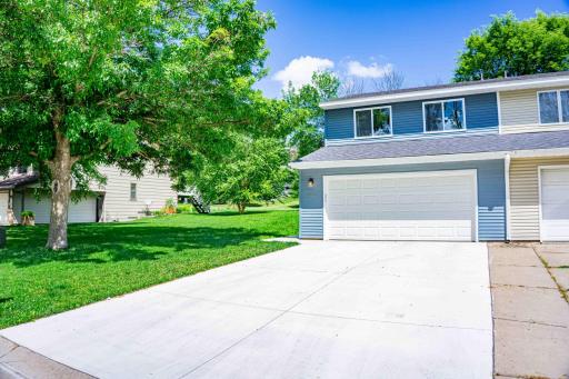 1035 Fox Run Road, Waconia, MN 55387