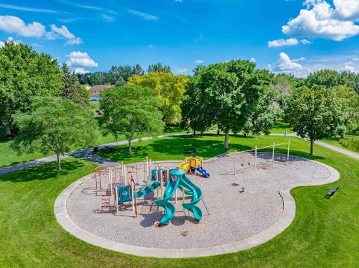 1035 Fox Run Road, Waconia, MN 55387