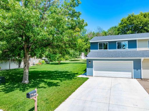 1035 Fox Run Road, Waconia, MN 55387