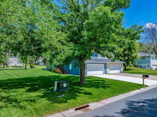 1035 Fox Run Road, Waconia, MN 55387