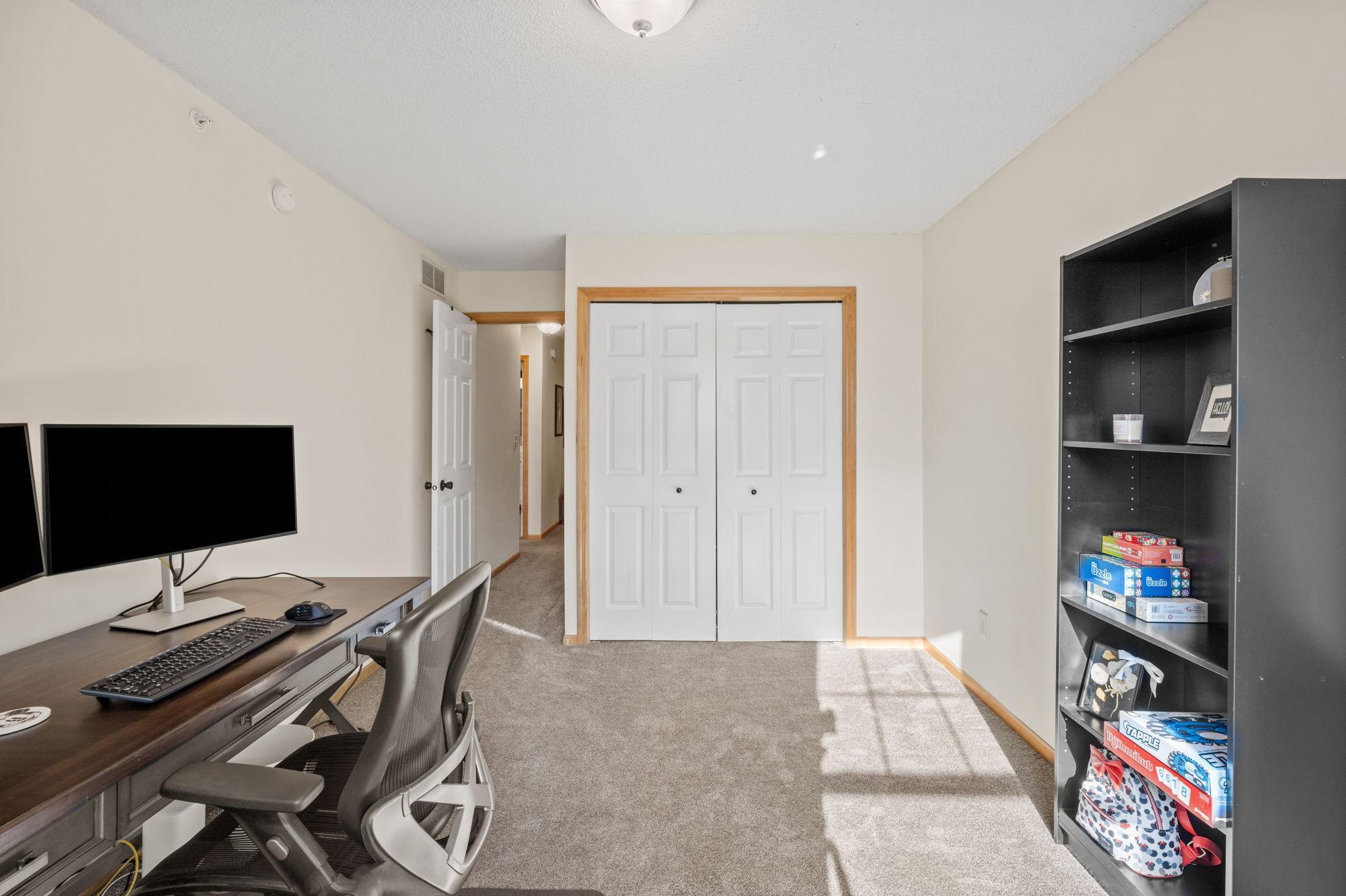 35-web-or-mls-8487 Forestview Ln-35.jpg