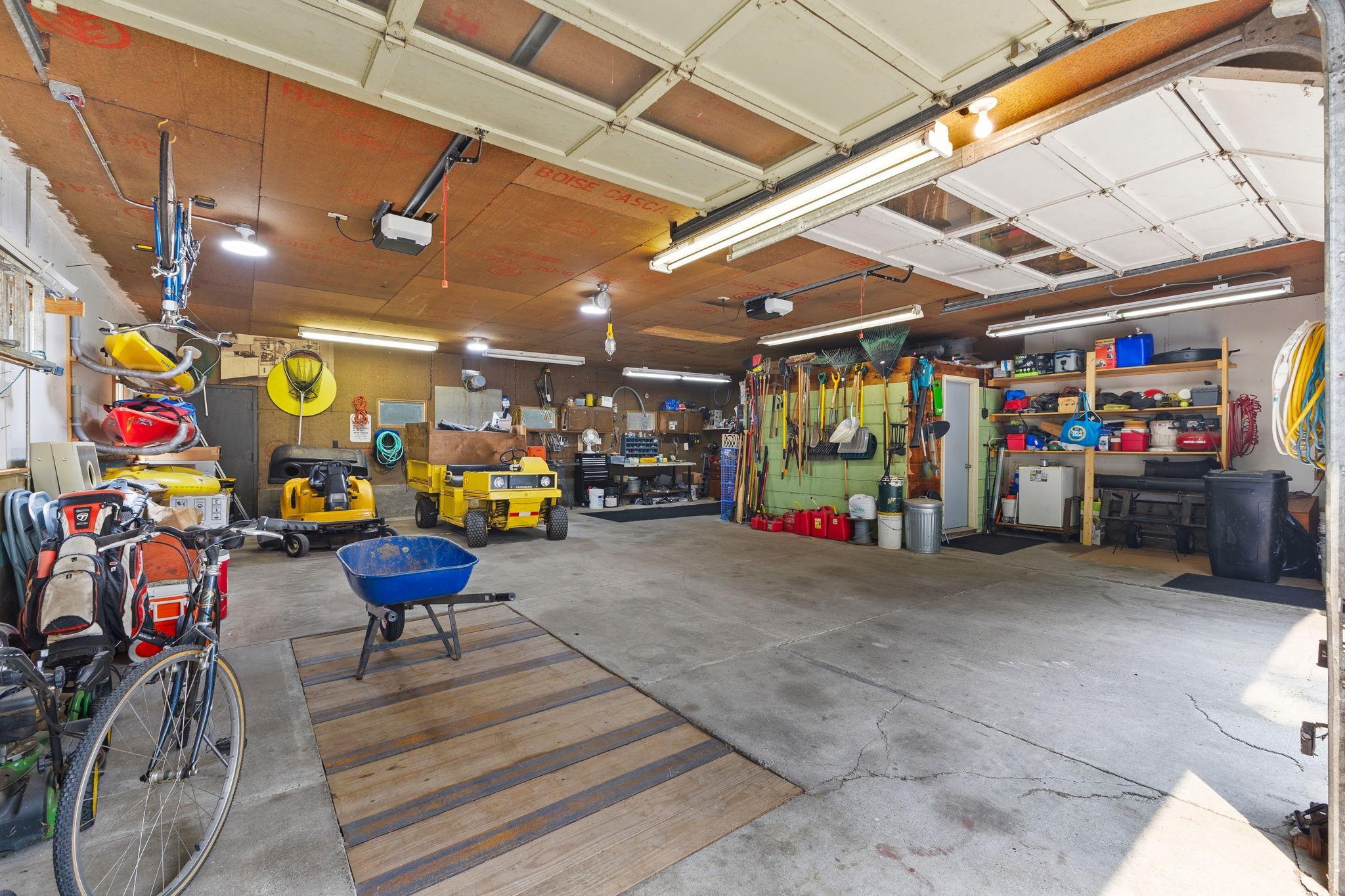 Vivid Spaces_16405 328th Ave_50.JPG