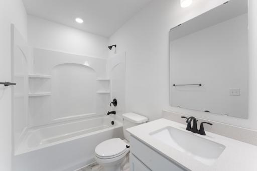 2125 Traverse Drive, Lino Lakes, MN 55038