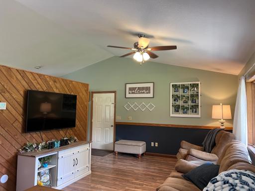 801 Jefferson Avenue N, Sebeka, MN 56477