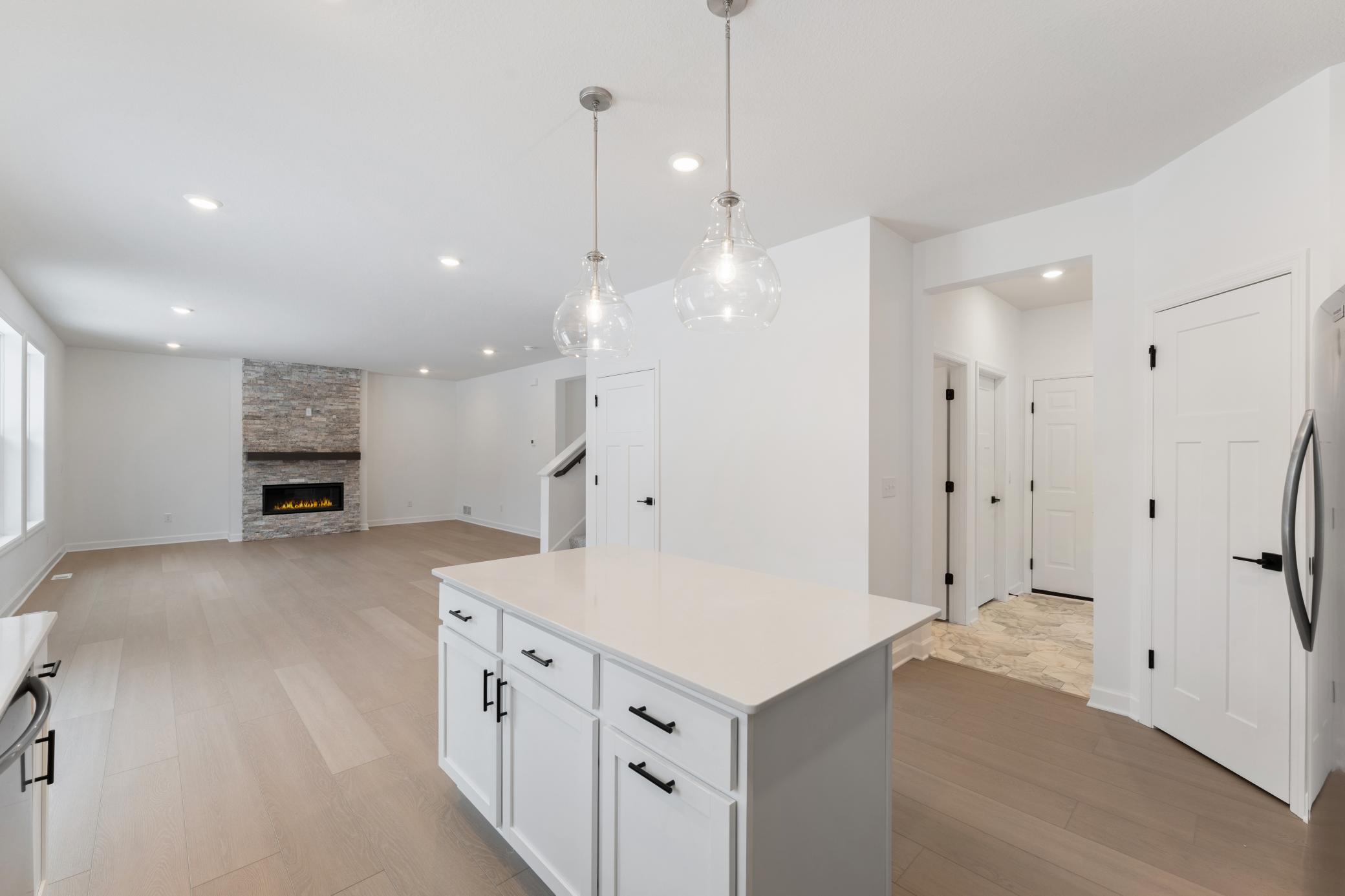 (Photo of a similar home, actual finishes may vary)