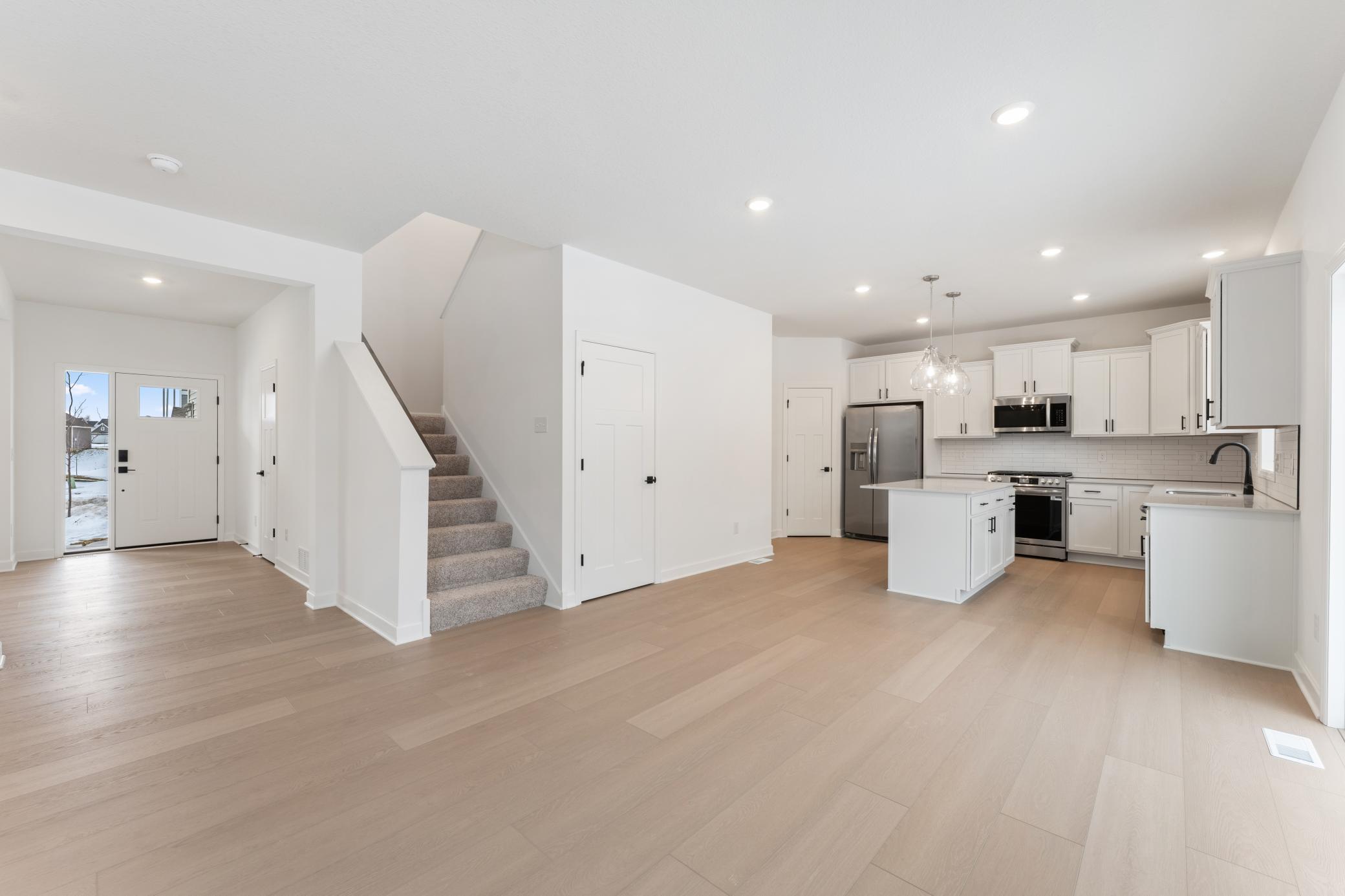 (Photo of a similar home, actual finishes may vary)