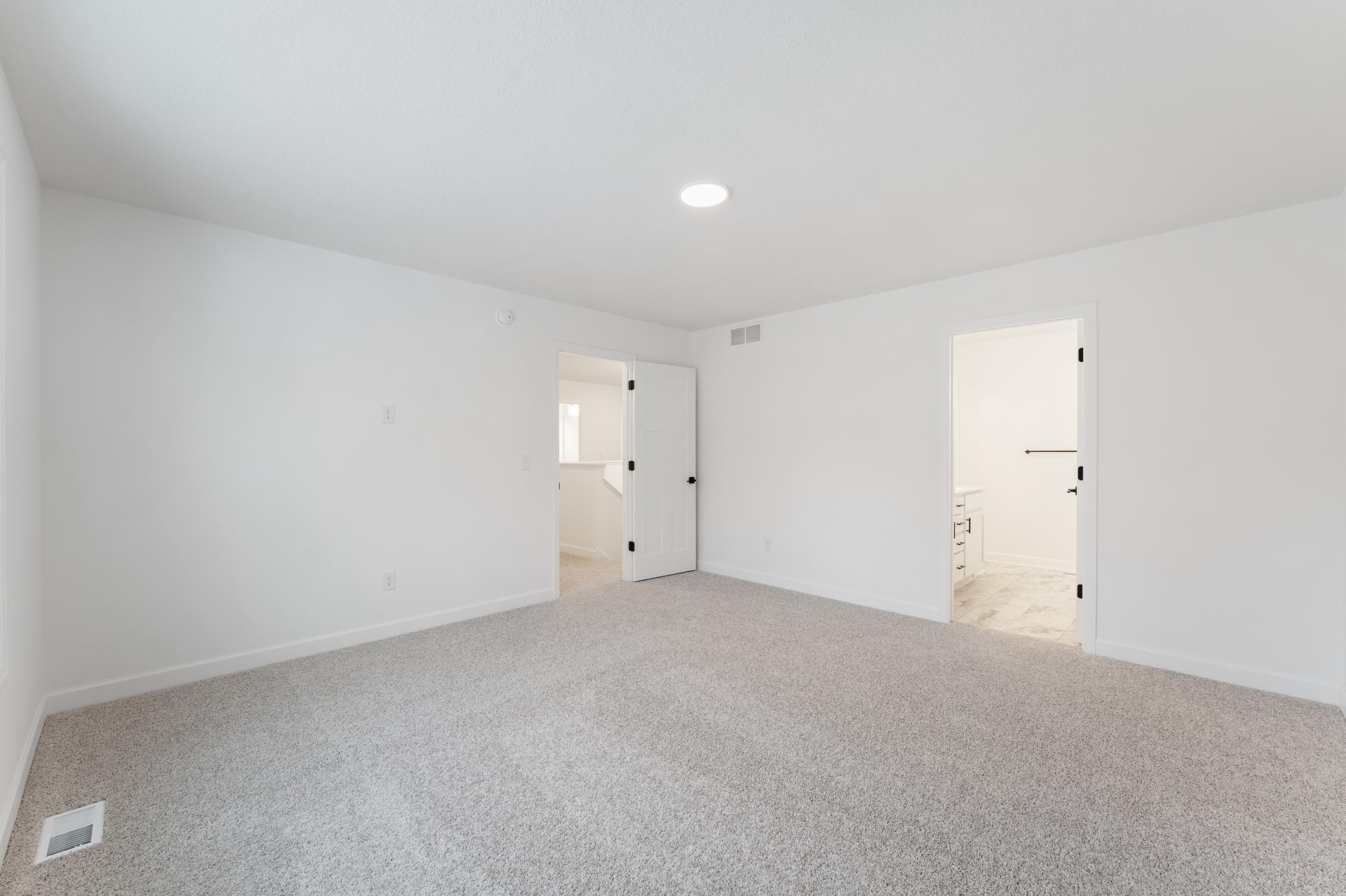 (Photo of a similar home, actual finishes may vary)