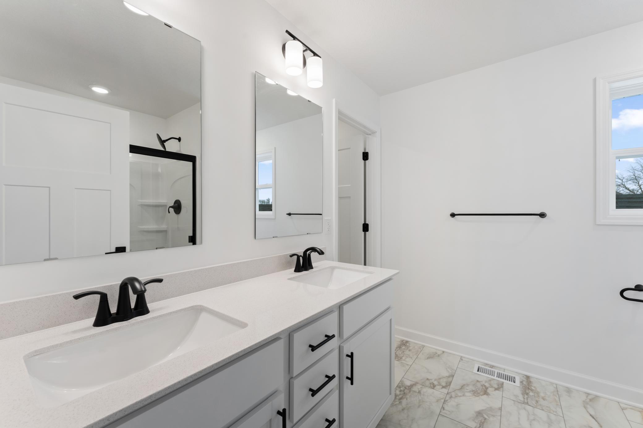 (Photo of a similar home, actual finishes may vary)