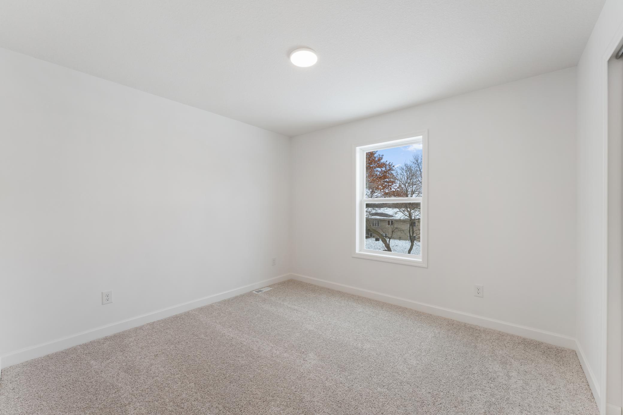 (Photo of a similar home, actual finishes may vary)