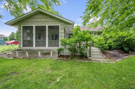 47 Skyline Drive, Mankato, MN 56001