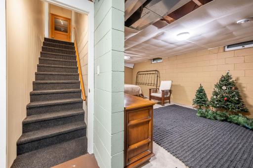 47 Skyline Drive, Mankato, MN 56001