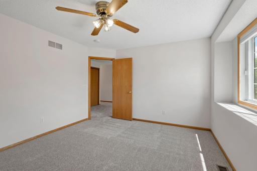 623 Mariner Way, Saint Paul, MN 55129