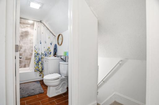661 Magnolia Avenue E, Saint Paul, MN 55106
