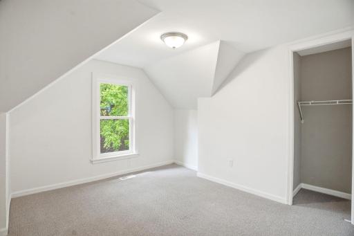 661 Magnolia Avenue E, Saint Paul, MN 55106