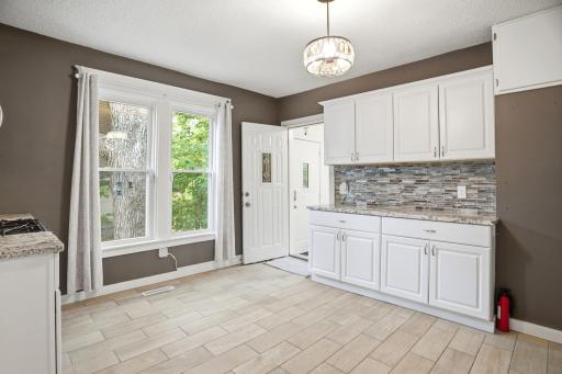 661 Magnolia Avenue E, Saint Paul, MN 55106