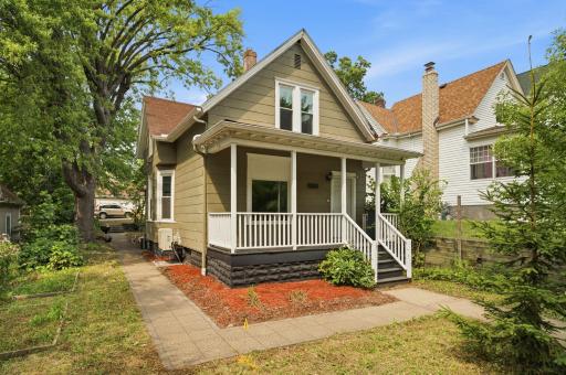 661 Magnolia Avenue E, Saint Paul, MN 55106