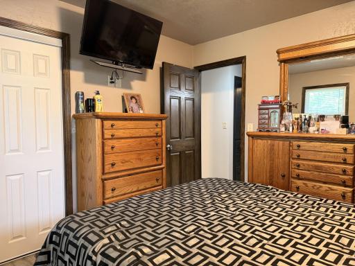Bedroom 2a.jpg