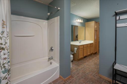 5087 Foxfield Drive NW, Rochester, MN 55901