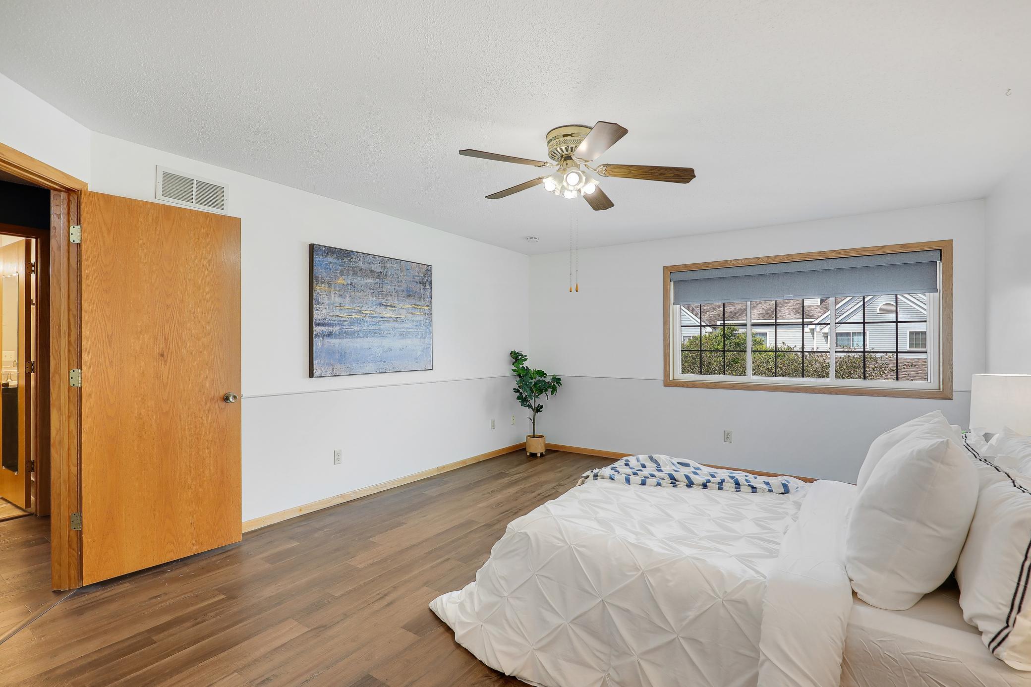 8710Photography-High-Resolution-506-Lovell-Avenue-West-#6-Roseville-MN-55113-55113-32.jpg