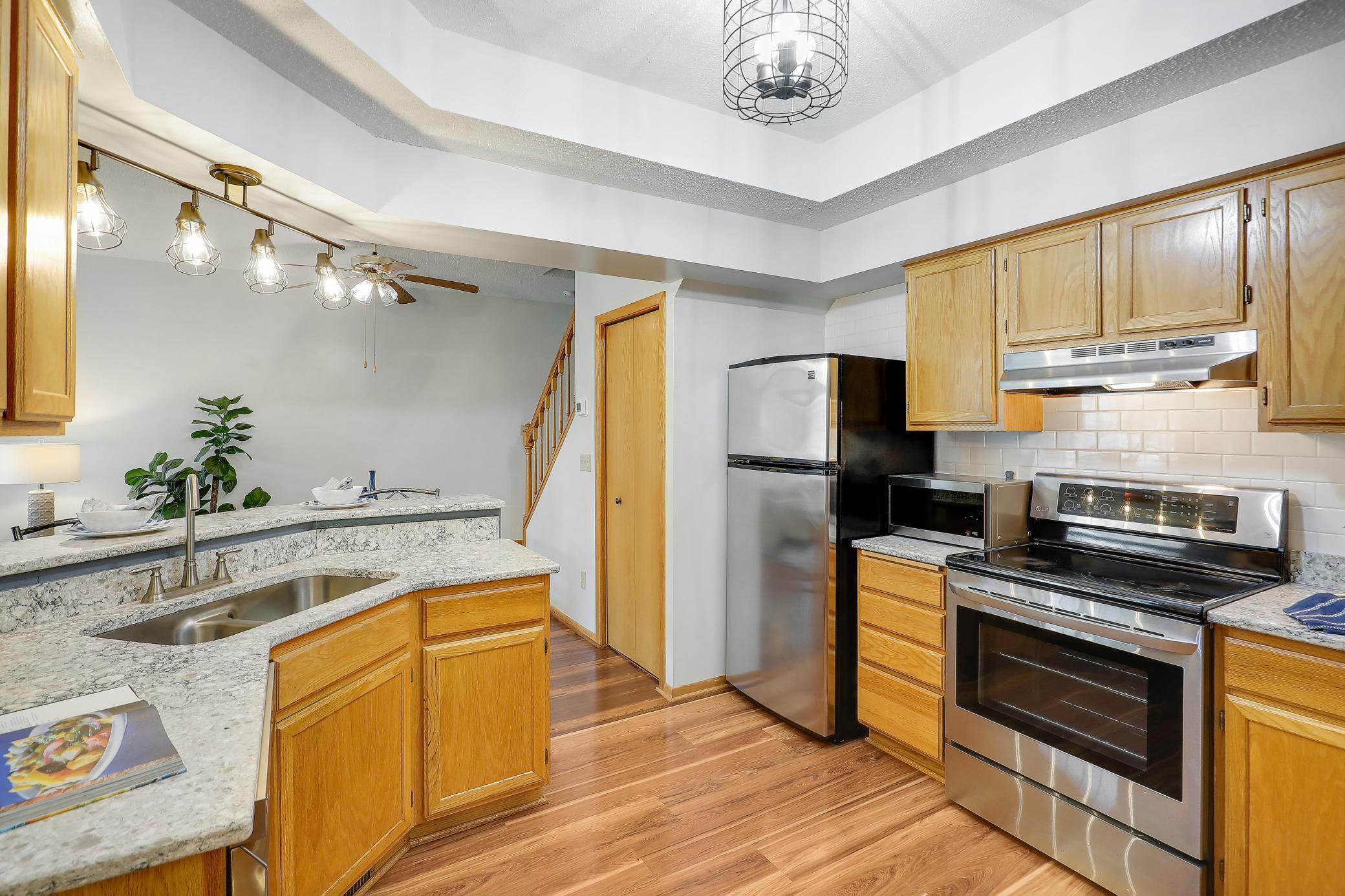8710Photography-High-Resolution-506-Lovell-Avenue-West-#6-Roseville-MN-55113-55113-25.jpg