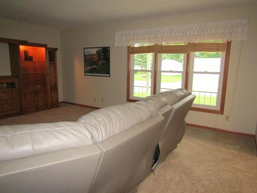 407 Eichelberger Avenue, Montevideo, MN 56265