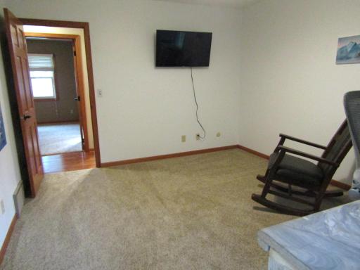 407 Eichelberger Avenue, Montevideo, MN 56265