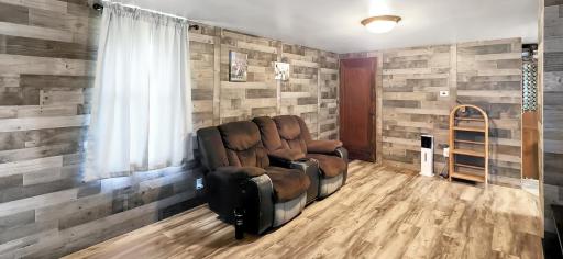 106 1st Street N, Darfur, MN 56022