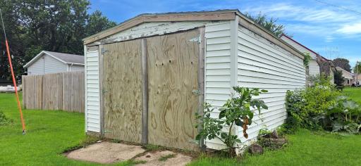 106 1st Street N, Darfur, MN 56022