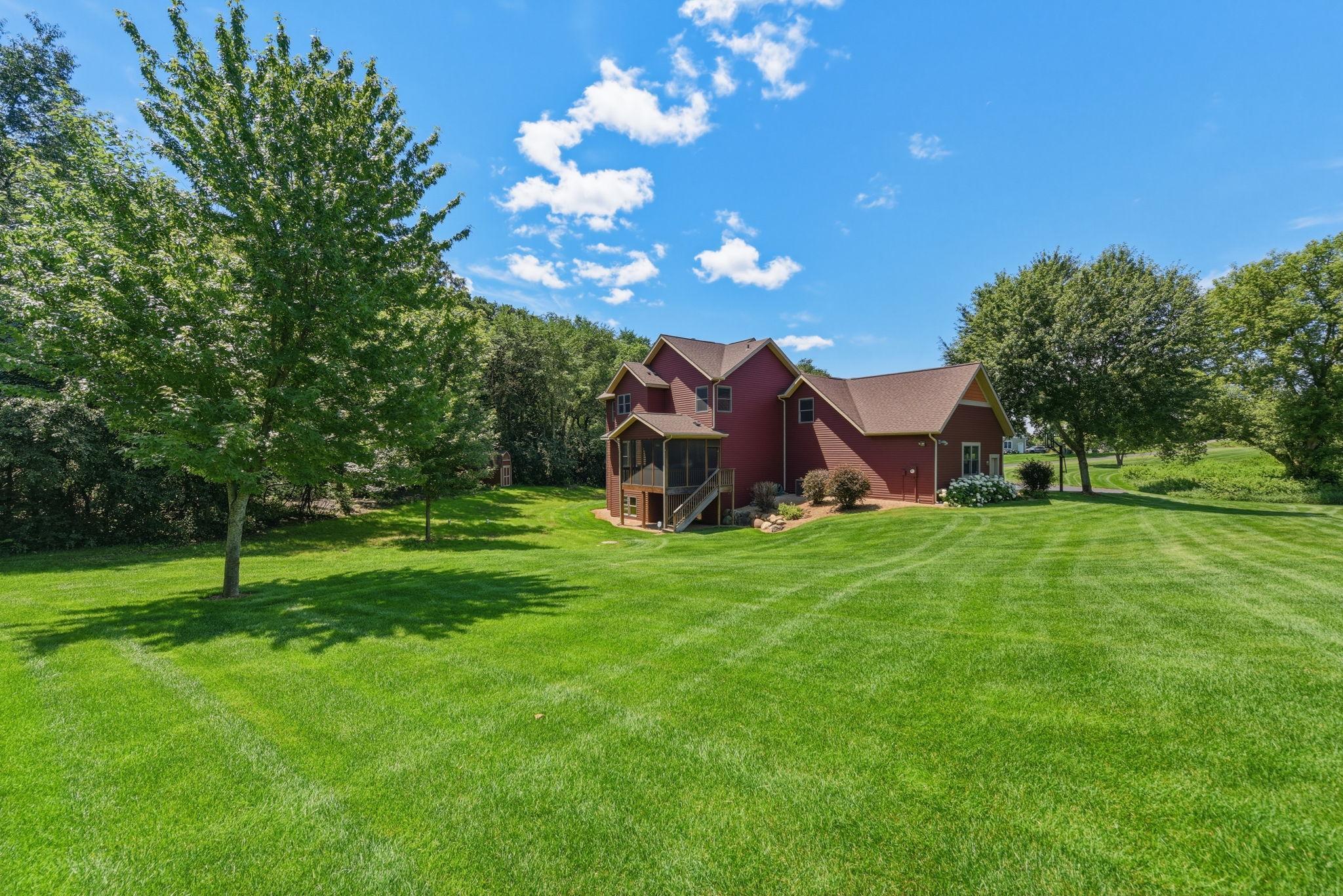 Beautiful Yard!