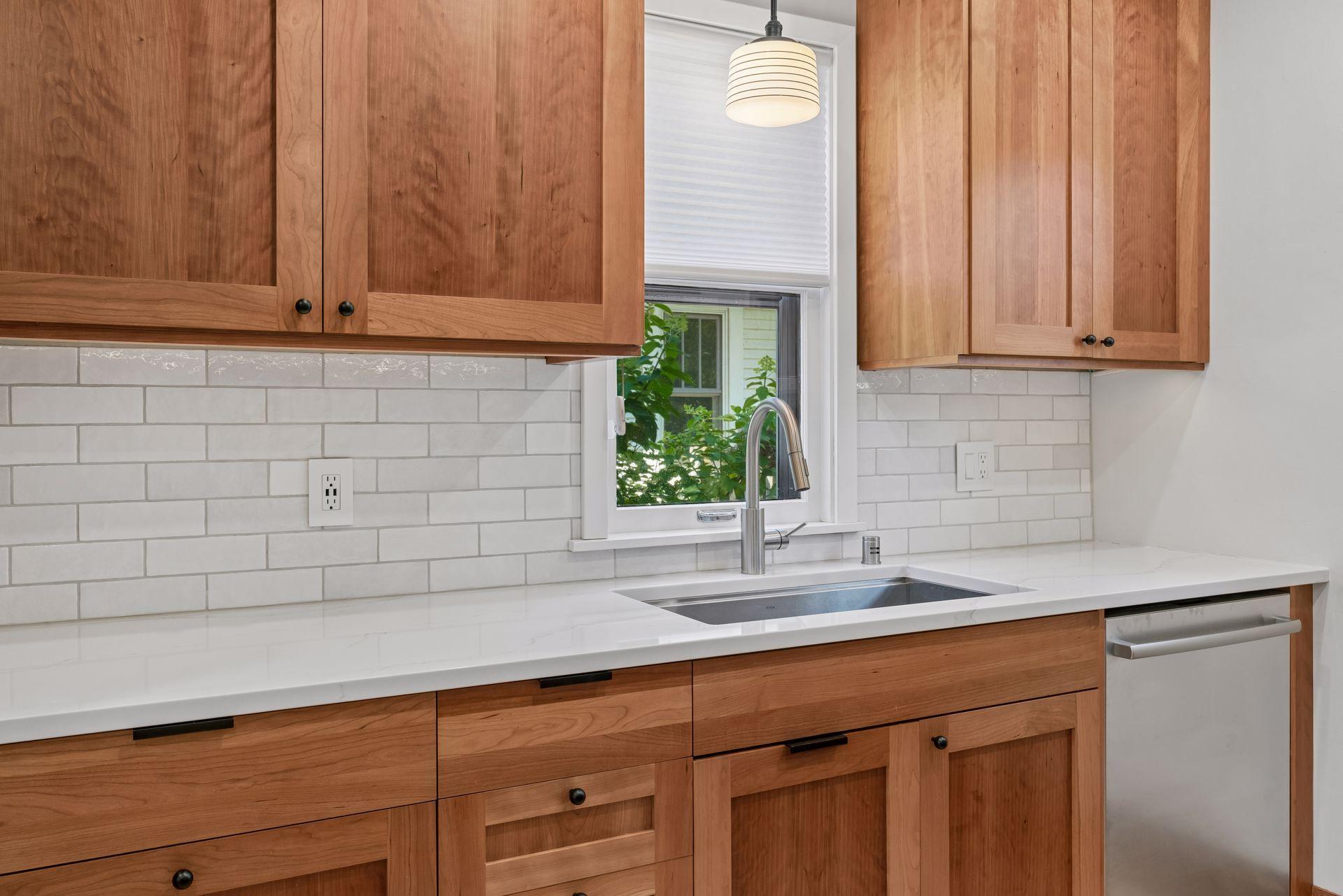 Very nice backsplash decision made here...