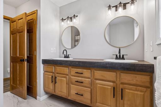 402 Sierra Place, Roberts, WI 54023
