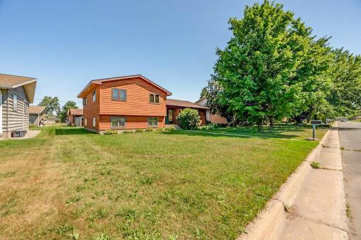 1221 21st Street S, Virginia, MN 55792