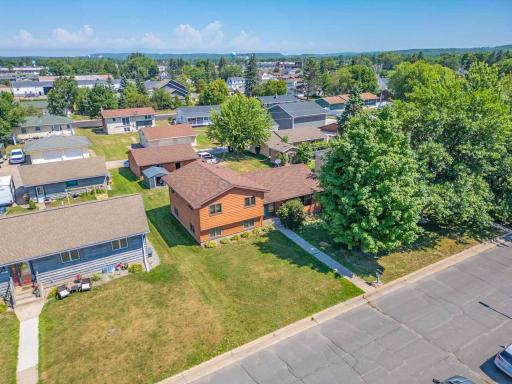 1221 21st Street S, Virginia, MN 55792