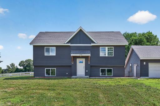 4430 214th Avenue NW, Oak Grove, MN 55303