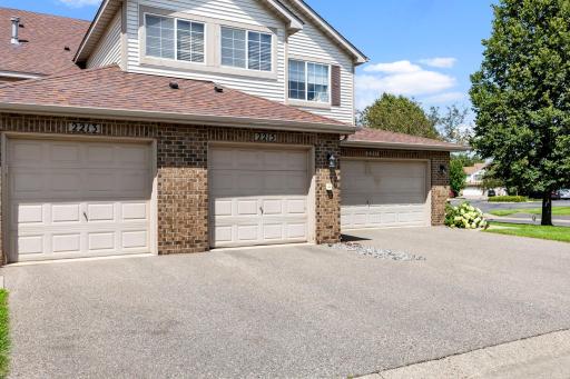 Great location just minutes from the Minnesota River Valley trails and parks, MSP International Airport, Mall of America, Twin Cities Premium Outlets, and a wide variety of shopping, dining, and everyday conveniences.