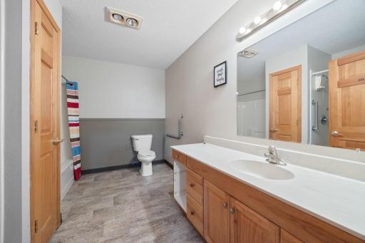 69531-1 213th Street, Darwin, MN 55324