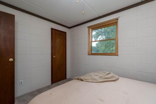 18648 568th Avenue, Mankato, MN 56001