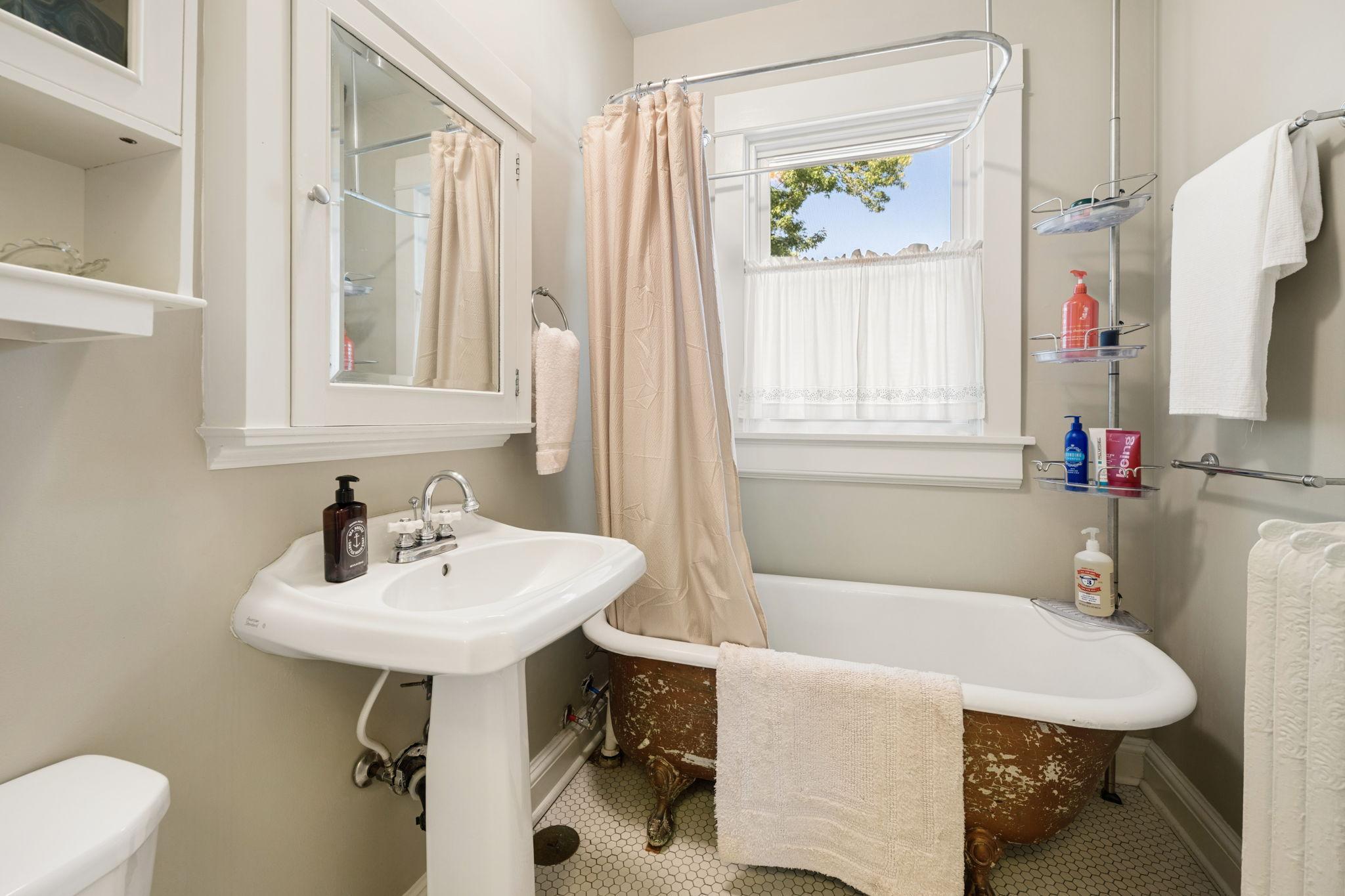 Second floor full bath