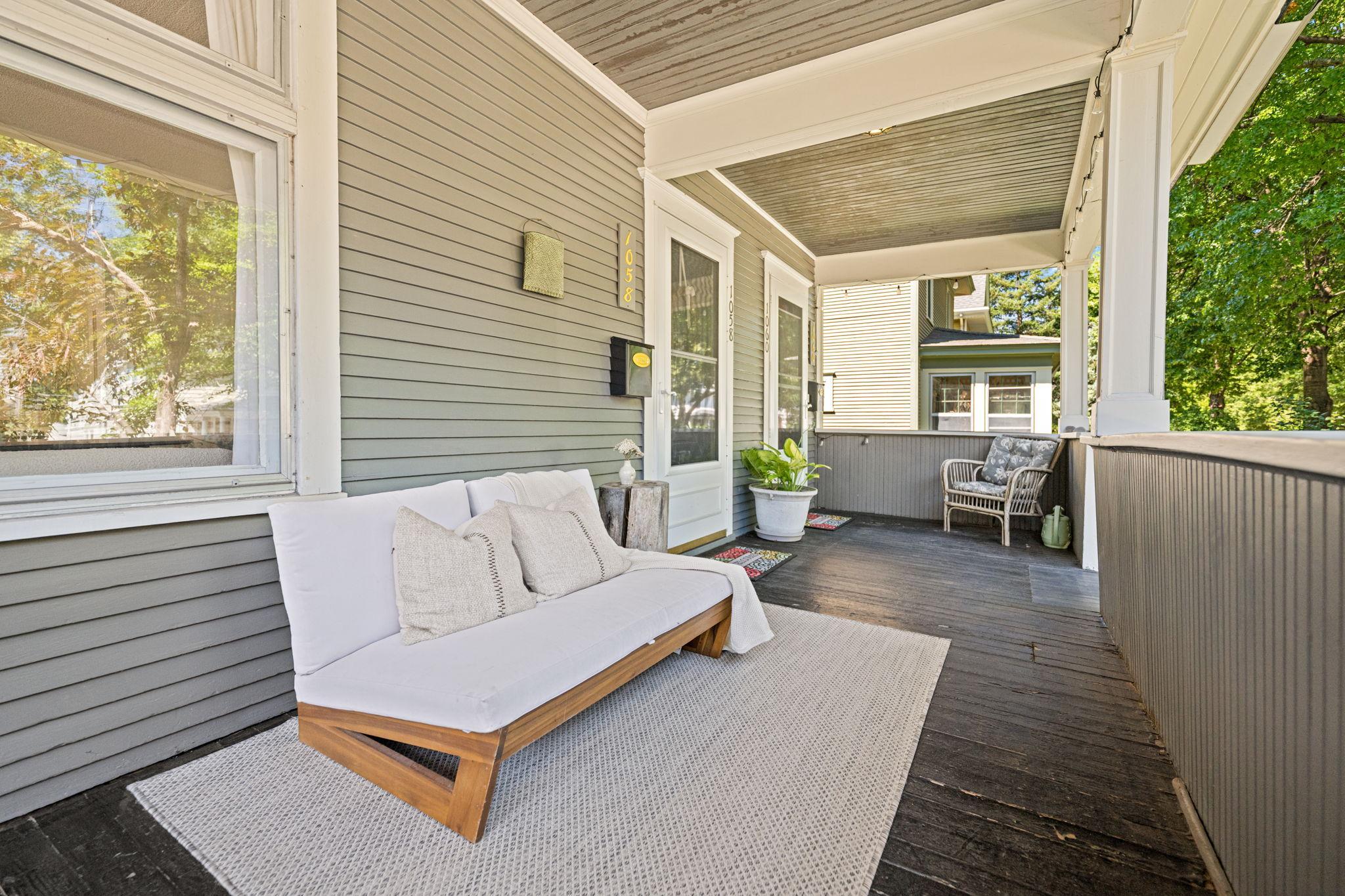 Front lower porch