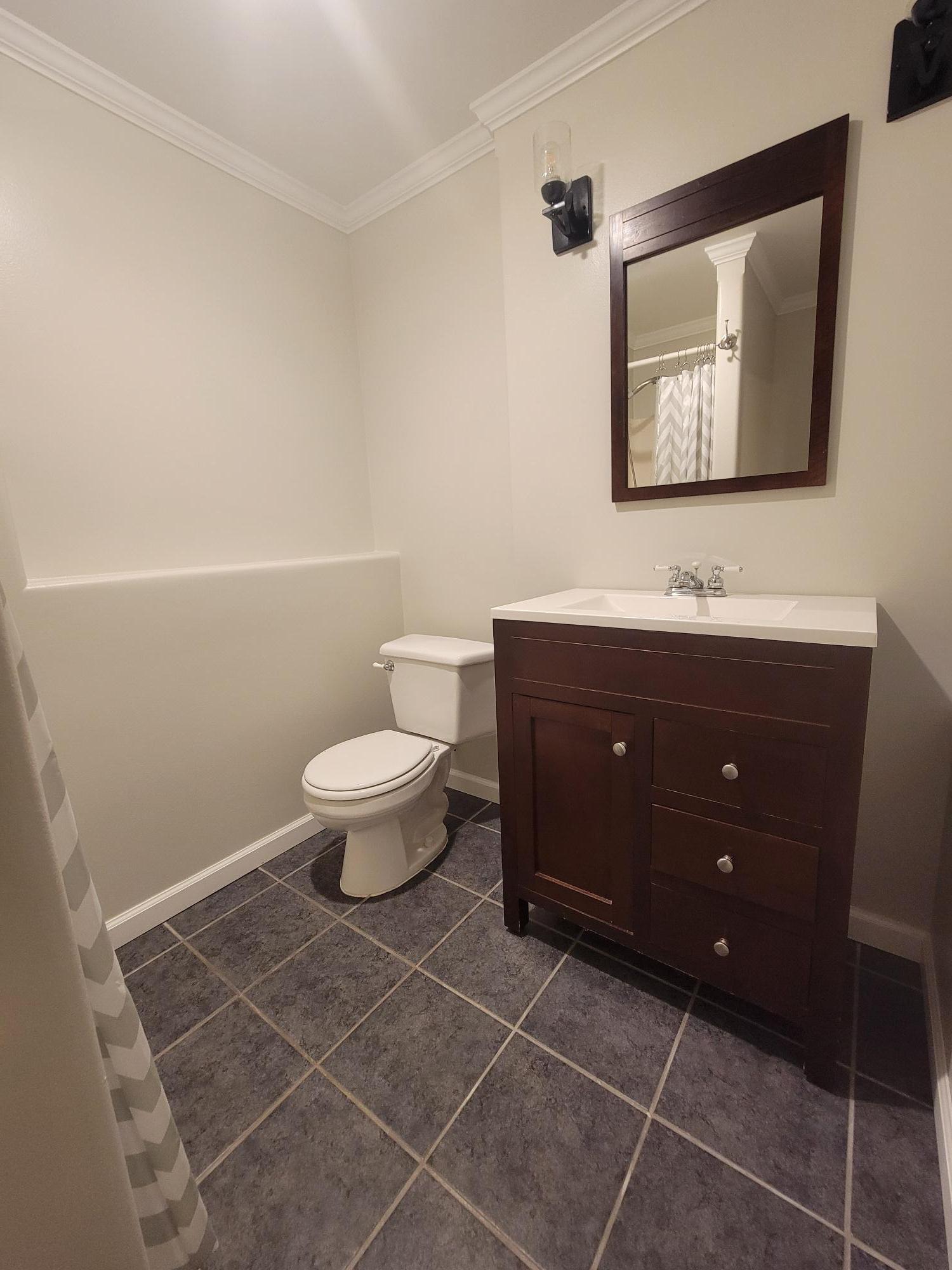 3rd level 3/4 bath (Shower)