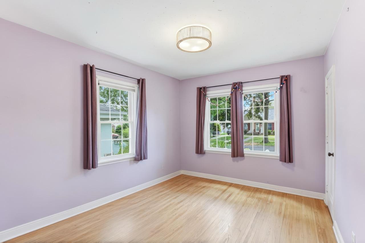 Bedroom 1 (virtually removed items)