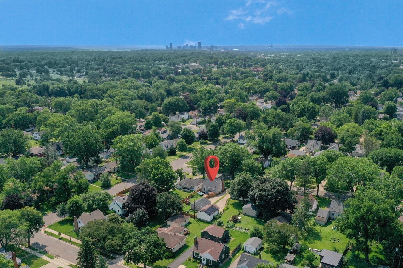 Property with respect to downtown Saint Paul in top of shot.