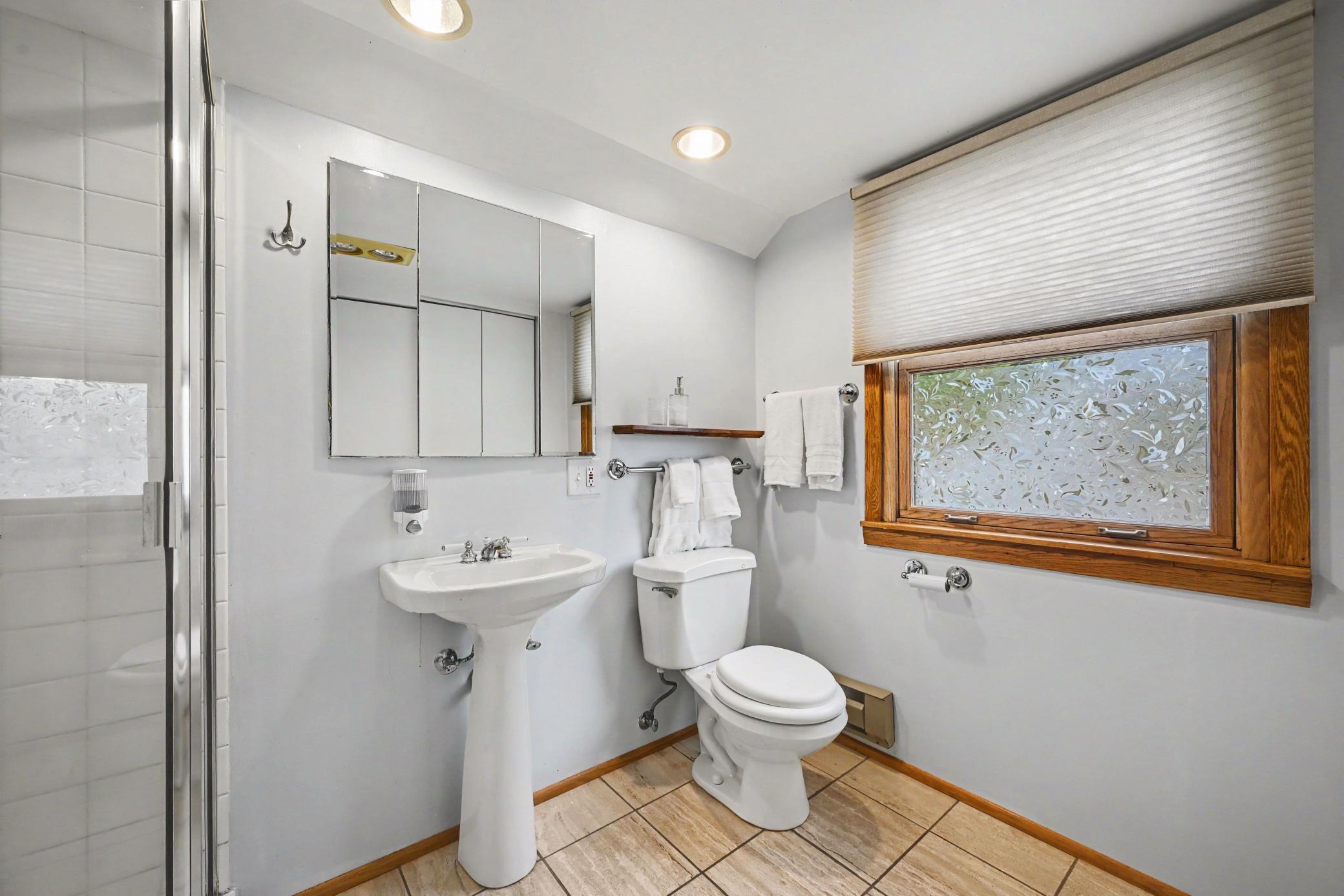 3/4 Bathroom - Upper Level