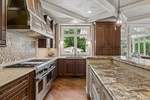 6 Bent Tree Lane, Saint Paul, MN 55127