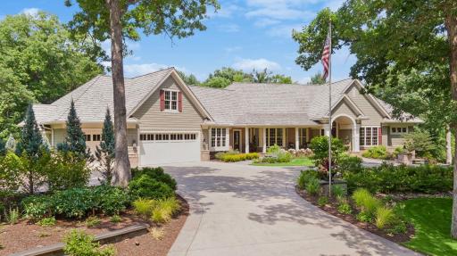 6 Bent Tree Lane, Saint Paul, MN 55127