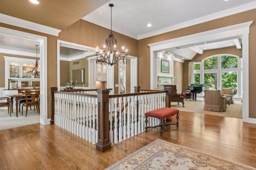 6 Bent Tree Lane, Saint Paul, MN 55127