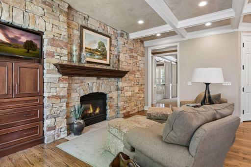 6 Bent Tree Lane, Saint Paul, MN 55127