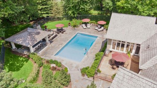 6 Bent Tree Lane, Saint Paul, MN 55127