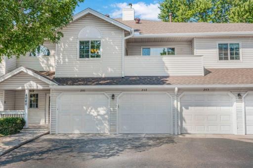 4040 Maureen Drive NE, 203, Columbia Heights, MN 55421